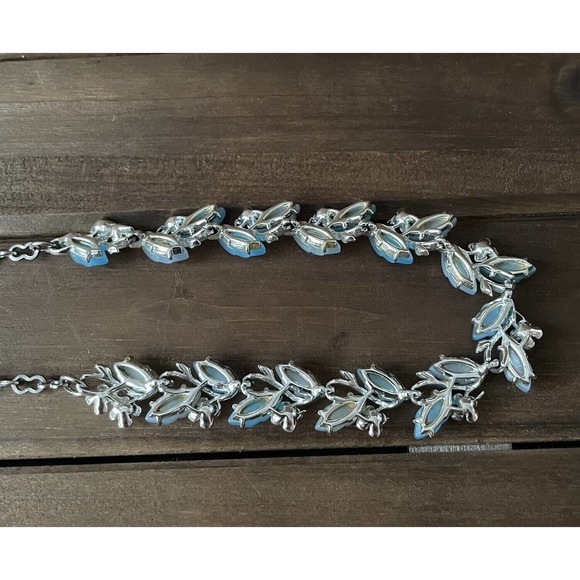 Vintage Thermoset Blue Floral Necklace - Silver Tone - 15” Adjustable - Picture 6 of 7